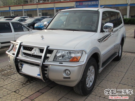 三菱帕杰罗sport2003款3.0 GLS 自动 四驱