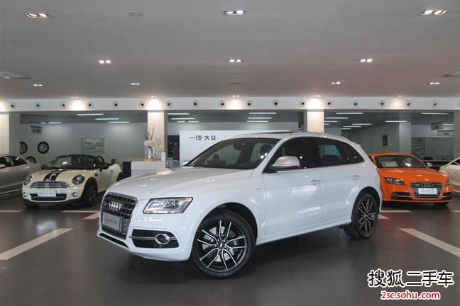 奥迪SQ52014款3.0TFSI quatrro