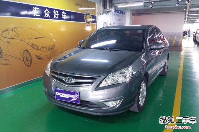 现代悦动2011款1.6L 自动豪华型