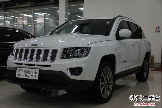 Jeep指南者2013款2.4L 四驱都市版