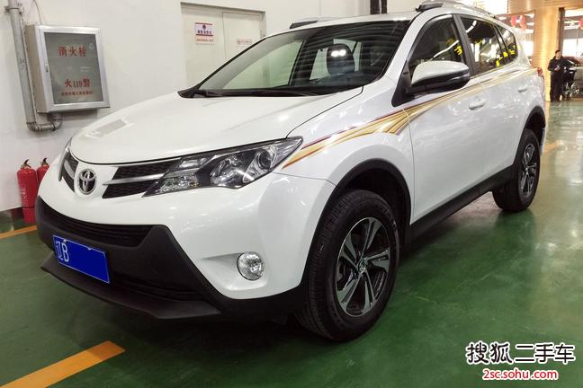 丰田RAV42015款2.0L CVT四驱新锐版