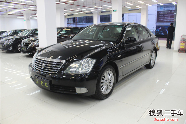 丰田皇冠2006款3.0 OYAL Saloon G VIP