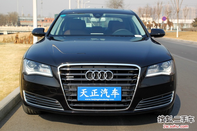 奥迪A8L2013款30 FSI 舒适型