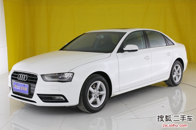 奥迪A4L2015款35 TFSI 自动标准型