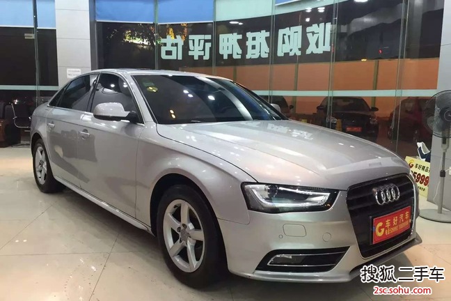 奥迪A4L2013款35 TFSI 自动标准型