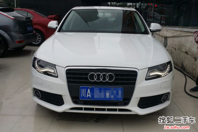 奥迪A4L2012款2.0TFSI 舒适型