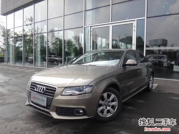 奥迪A4L2011款2.0TFSI 舒适型