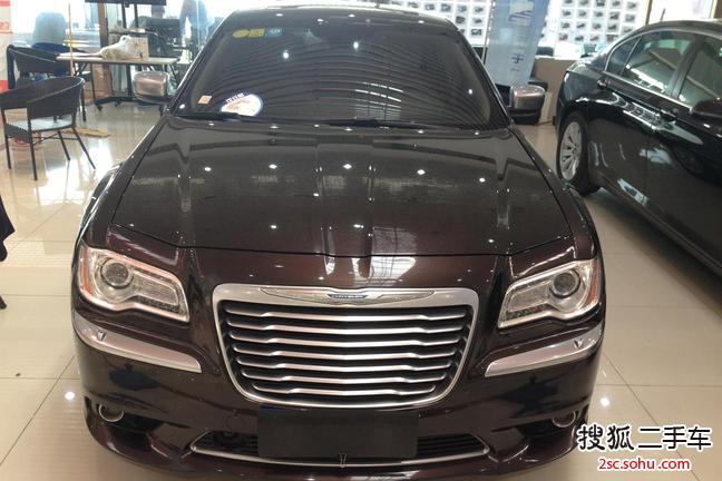 克莱斯勒3002013款300C 3.6L 尊崇版