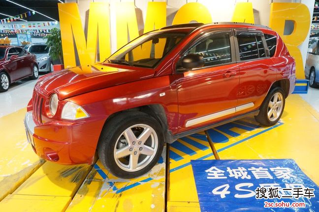 Jeep指南者2009款2.4L 限量版