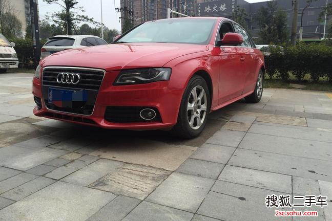 奥迪A4L2010款2.0TFSI 豪华型