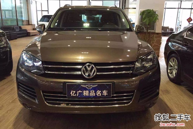 大众途锐2012款3.0TSI R-Line 豪华型