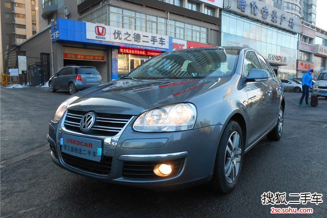 大众速腾2010款1.4TSI 手动豪华型