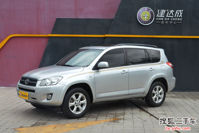 丰田RAV42010款2.4L 自动 豪华升级版