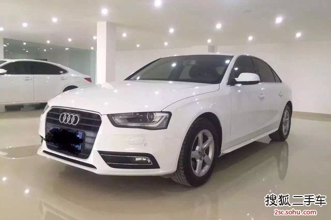 奥迪A4L2013款35 TFSI 自动舒适型