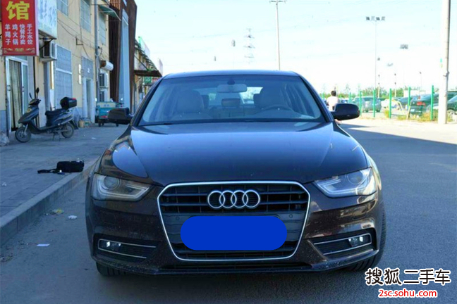 奥迪A4L2013款35 TFSI 自动标准型