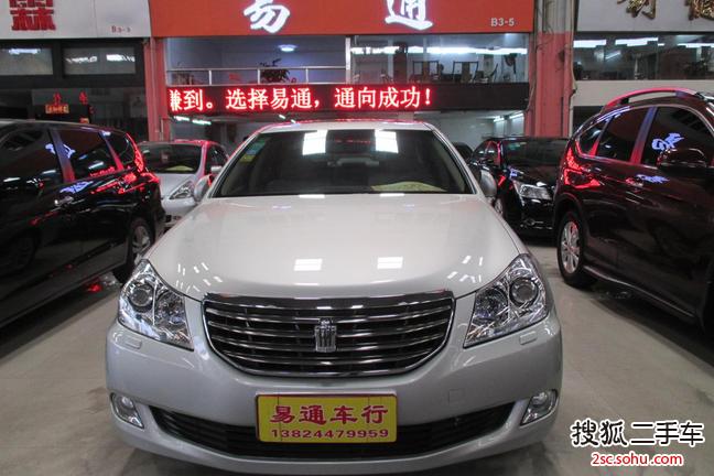 丰田皇冠2011款2.5L Royal 真皮天窗特别版 