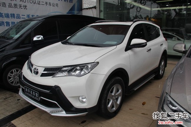 丰田RAV42015款2.0L CVT四驱新锐版