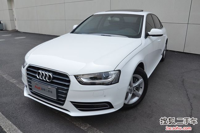 奥迪A4L2013款35 TFSI 自动舒适型