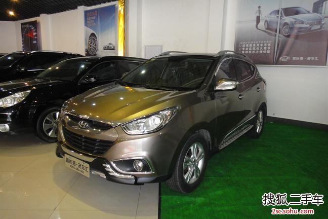 现代ix352010款2.0L 自动四驱尊贵版GLS 