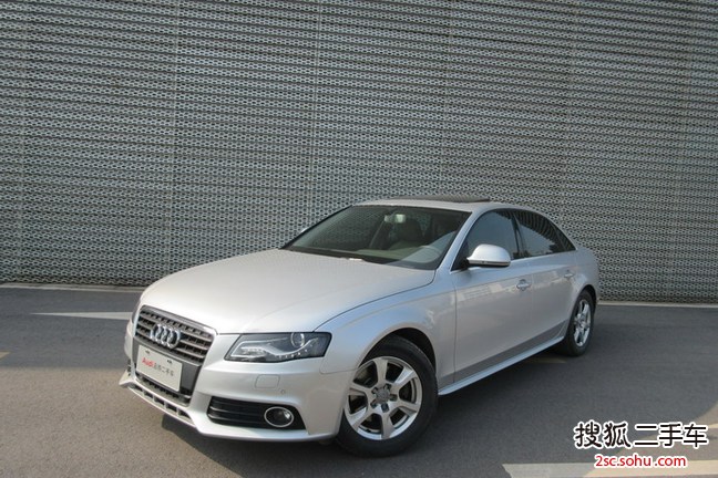 奥迪A4L2011款2.0TFSI 技术型