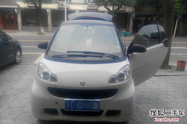 smartfortwo2011款1.0L MHD 硬顶标准版