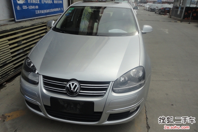 大众速腾2011款1.4TSI DSG 技术型