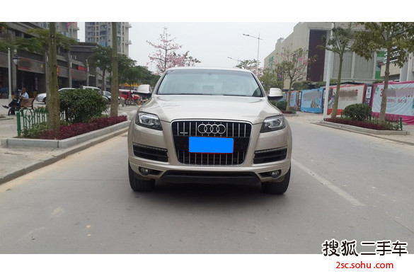 奥迪Q72011款3.0TFSI 进取型(L)