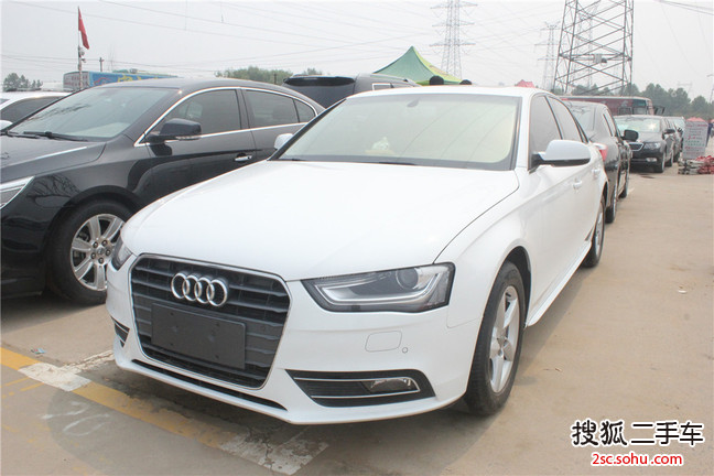 奥迪A4L2013款35 TFSI 自动舒适型