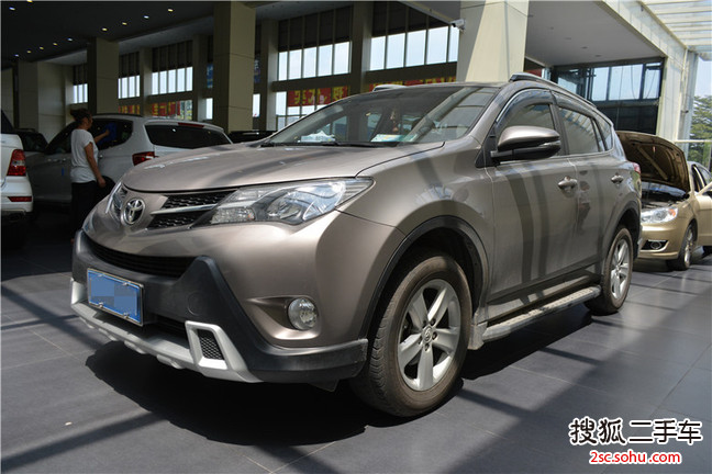 丰田RAV42013款2.0L CVT两驱都市版 