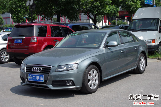 奥迪A4L2009款2.0TFSI 标准型