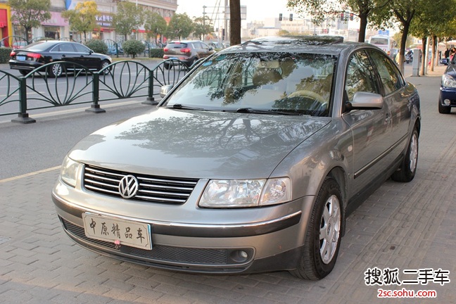 大众帕萨特领驭2004款1.8T 天窗舒适型手动