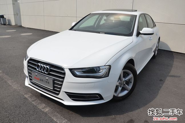 奥迪A4L2013款35 TFSI 自动标准型