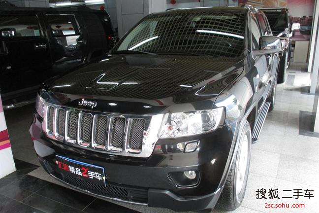 Jeep大切诺基2012款3.6L 舒适导航版