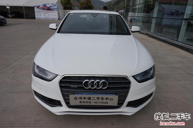 奥迪A4L2012款2.0TFSI 运动型