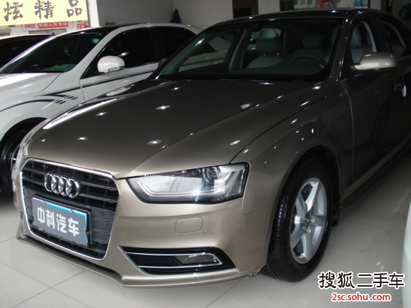 奥迪A4L2013款35 TFSI 自动舒适型