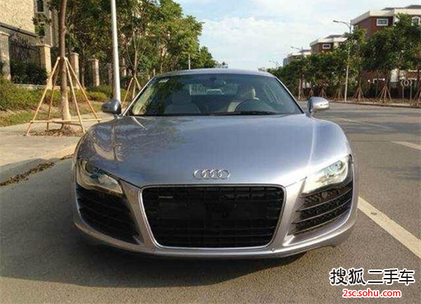 奥迪R82008款4.2FSI quattro