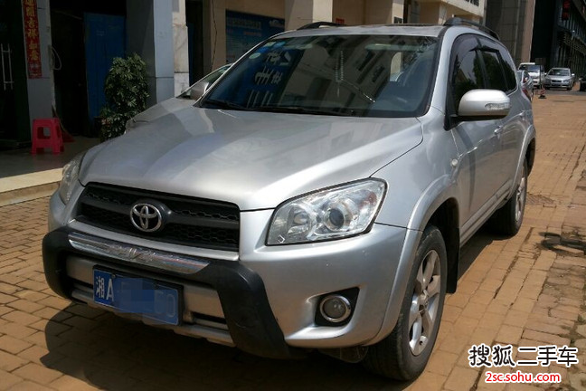 丰田RAV42010款2.0L 自动 豪华升级版