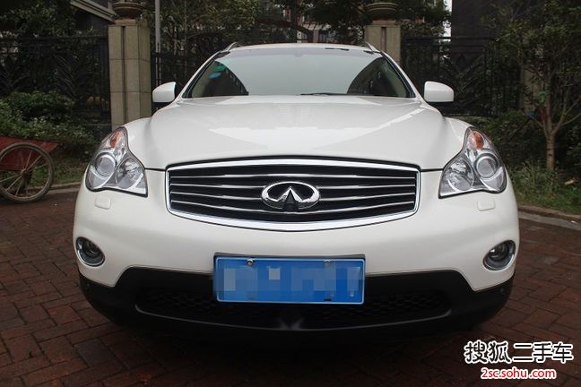 英菲尼迪QX502013款2.5L 两驱尊雅版