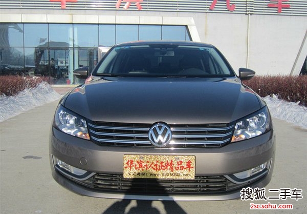 大众帕萨特2011款1.8TSI DSG 尊荣版