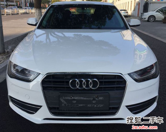 奥迪A4L2012款2.0TFSI 舒适型