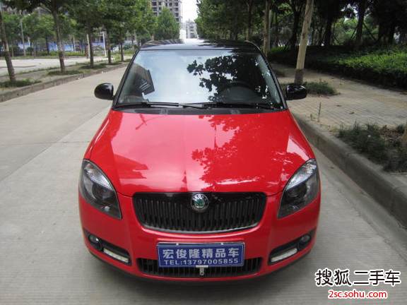 斯柯达晶锐2011款1.6L 手动 酷黑版