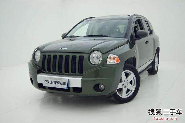 Jeep指南者2010款2.4L 运动版