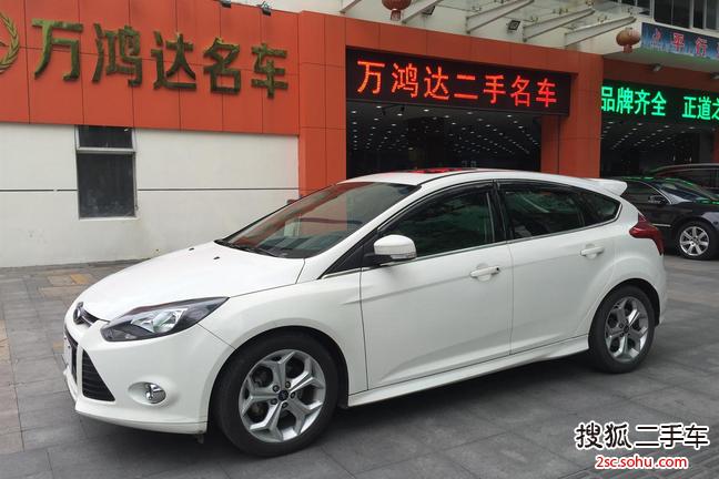 福特福克斯两厢2012款2.0L 自动豪华运动型