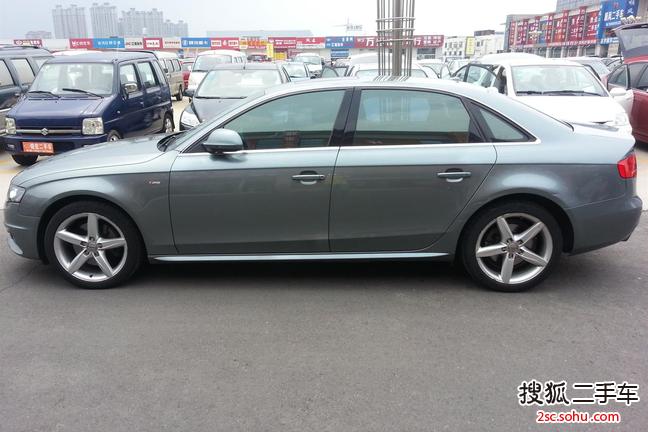 奥迪A4L2010款2.0TFSI 豪华型