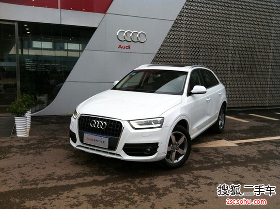 奥迪Q32013款40 TFSI 全时四驱豪华型