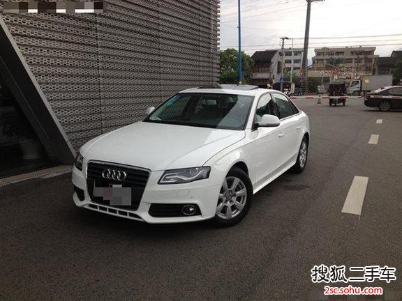 奥迪A4L2012款2.0TFSI 舒适型