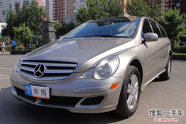 奔驰R级2006款R500 自动 四驱 5.0