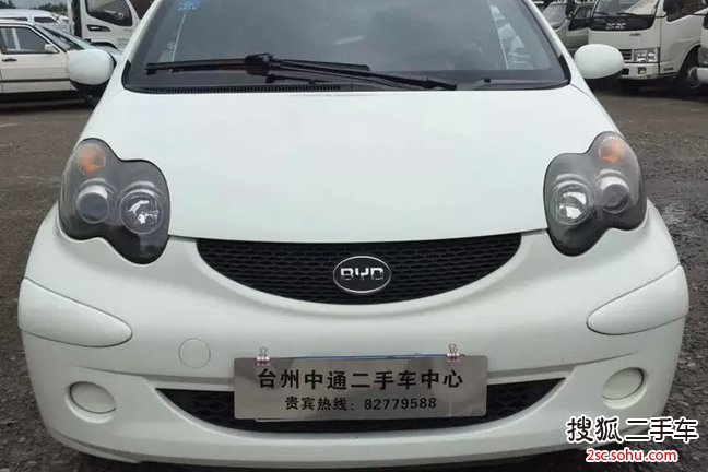 比亚迪F02012款1.0L 悦酷型