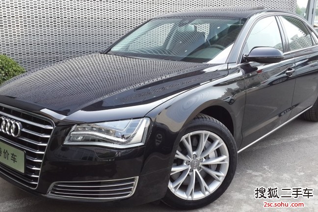 奥迪A8L2013款55 TFSI quattro豪华型