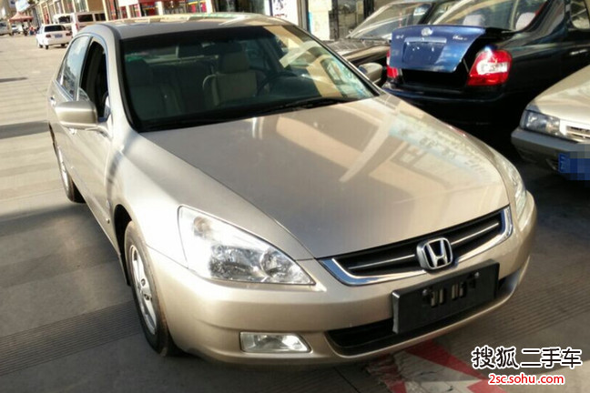 本田雅阁2004款2.4L 